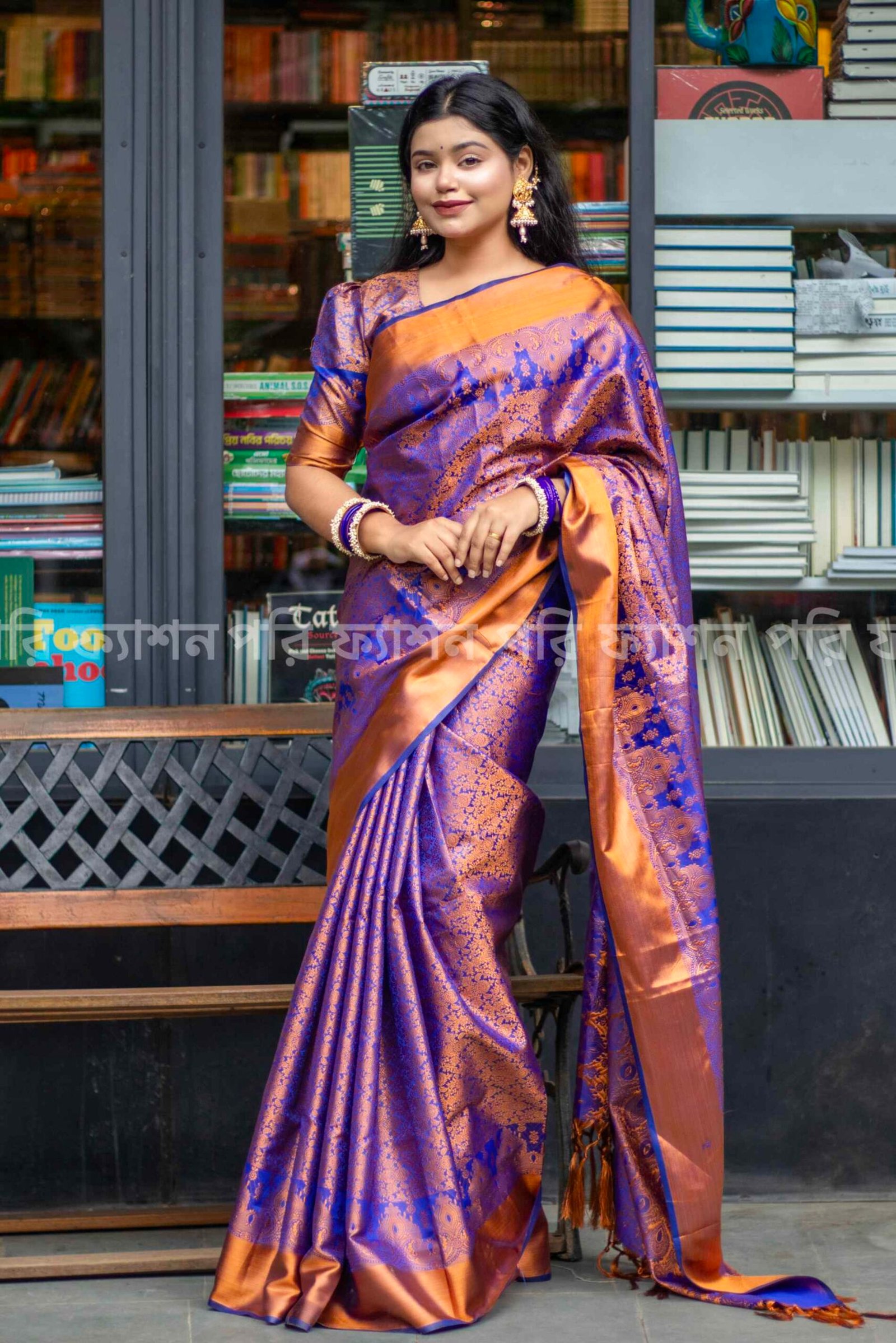 ব্লাউজ পিস সহ প্রিমিয়াম কাঞ্চিপুরম শাড়ি ( বেগুনি কালার )